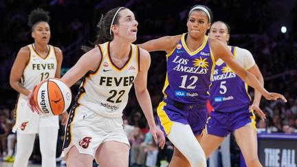 Caitlin Clark leads Fever win