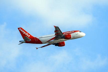 EasyJet Bidding War Erupts