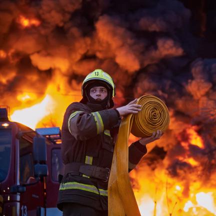 Russia bombards Ukrainian cities