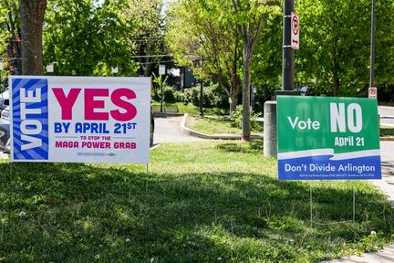 Democrats win Virginia redistricting battle