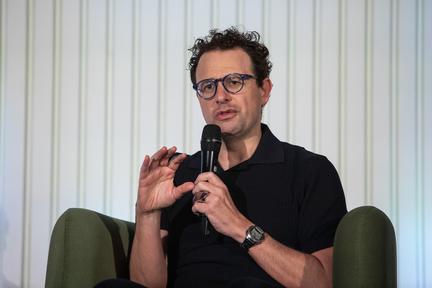 Anthropic Expands in UK Amid Tensions