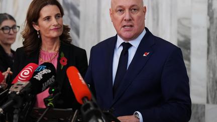 New Zealand PM Survives Vote