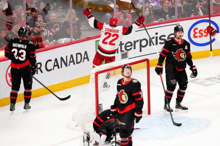 Hurricanes sweep Senators