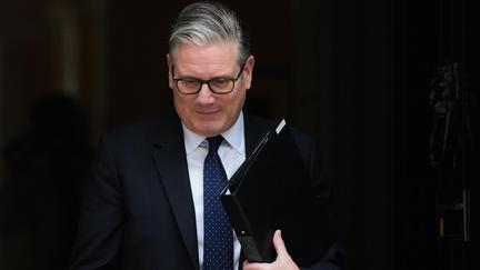 Starmer Faces Mandelson Vetting Scandal