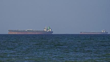 Iran Closes Strait of Hormuz