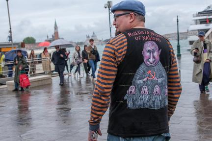 Russian Artist Who Satirised Putin Shot Dead in Poland