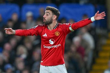 Manchester United defeat Chelsea