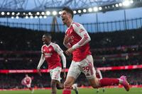 Arsenal on brink of title