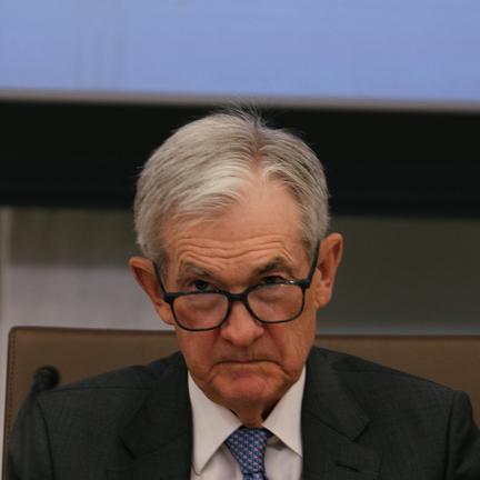 Trump Threatens to Fire Fed Chair