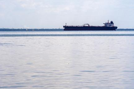 Iran steps up Hormuz claim