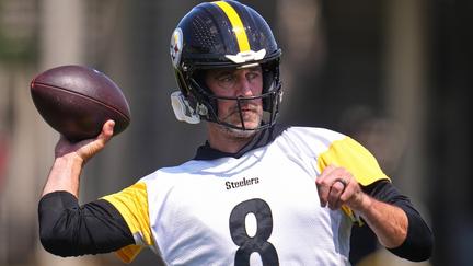 Aaron Rodgers returns to Steelers