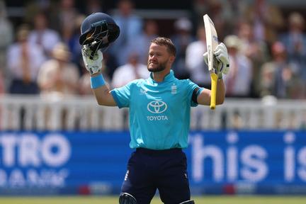 England Beat India in ODI Series After Duckett Century
