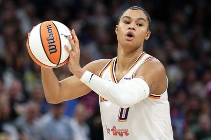 WNBA free agency record deals
