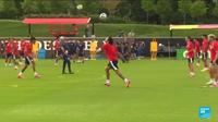 Mbappé Penalty Sends France Through