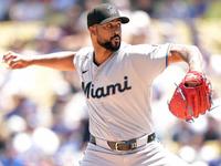 Marlins edge Dodgers 3-2