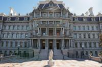 Trump seeks to paint Eisenhower building