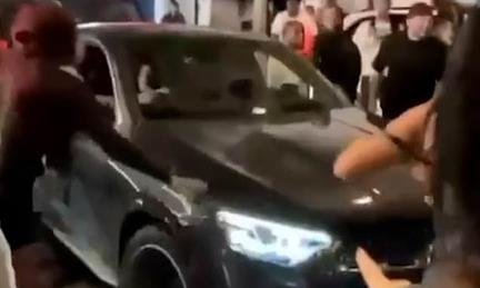 Car ploughs into London pedestrians