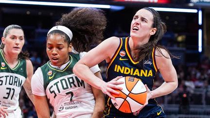 Caitlin Clark makes WNBA history