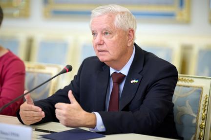 Senator Lindsey Graham Dies at 71