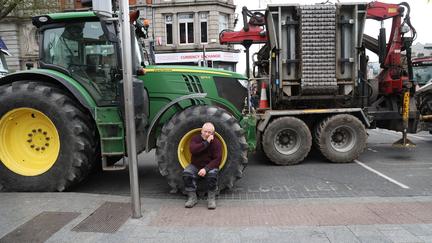 Fuel protests paralyze Ireland