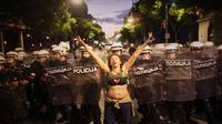 Massive anti-government protests in Serbia