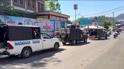 Pakistan Army Kills Protesters