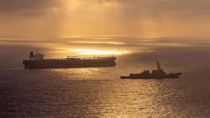 Iran, Qatar hold Hormuz talks amid US blockade