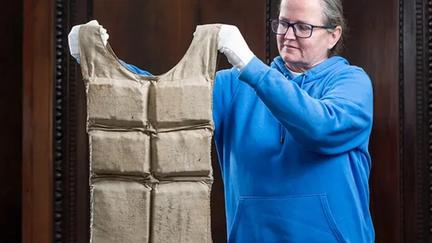 Titanic Life Jacket Sells for $900K