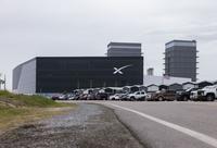 SpaceX plans mega-IPO visits