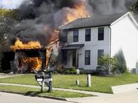 Plane crashes into Ohio home