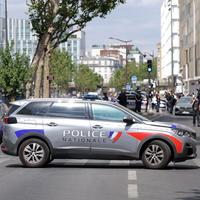 Paris Knife Attack Wounds Three Women