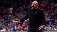 Doc Rivers steps down