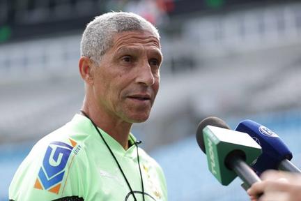 Hughton reveals cancer battle