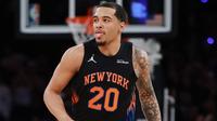 Knicks take commanding 2-0 lead