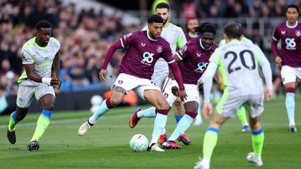 Man City faces Burnley for top spot