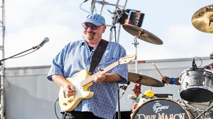 Dave Mason dies at 79