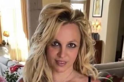 Britney Spears Enters Rehab