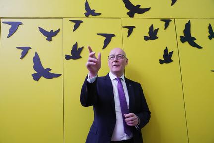 Starmer faces Mandelson vetting scandal