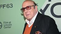 Clive Davis, Music Mogul, Dies at 94