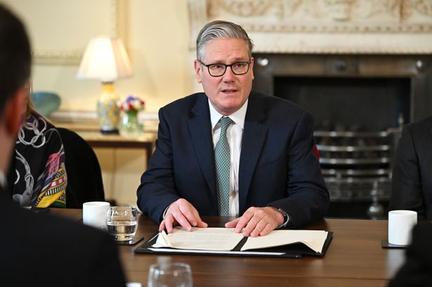 Starmer faces Mandelson vetting scandal