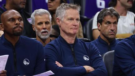 Steve Kerr signs Warriors extension