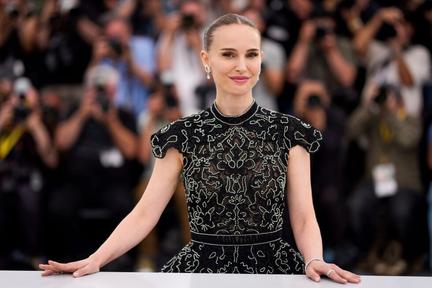 Natalie Portman Announces Third Pregnancy