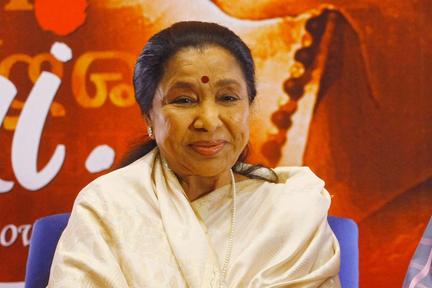 Bollywood Icon Asha Bhosle Dies