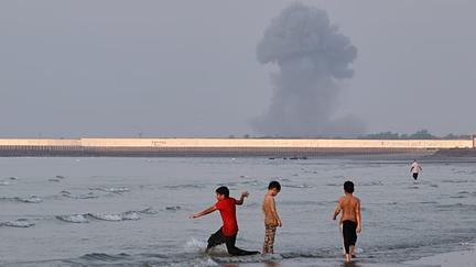 US Strikes Iran for Third Night