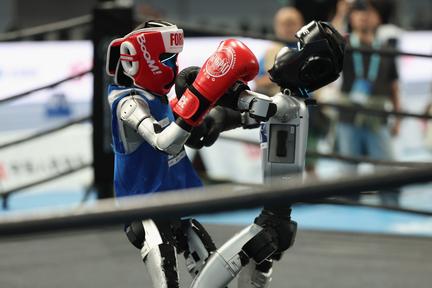 Chinese robots beat human sprint records