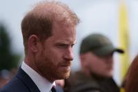 Prince Harry visits Ukraine
