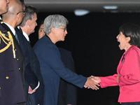 Australia and Japan deepen ties