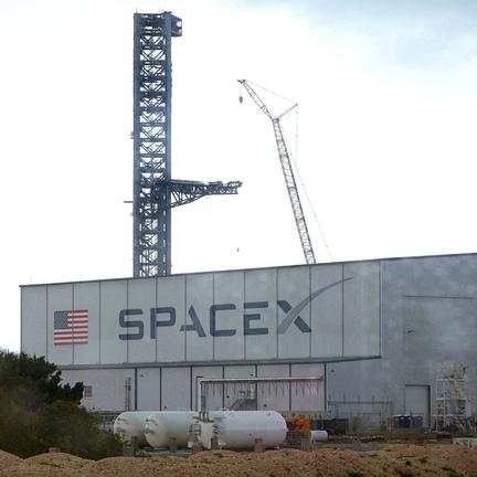 SpaceX eyes $60B AI deal