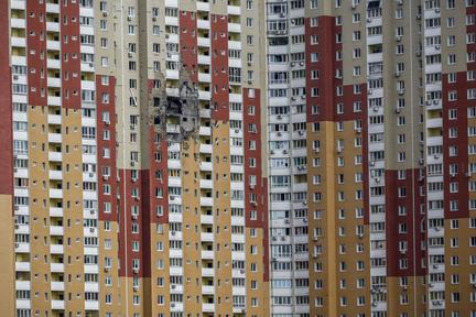 Russia Unleashes Deadly Ukraine Barrage