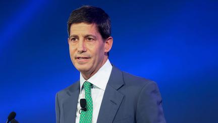Kevin Warsh faces Fed confirmation hearing